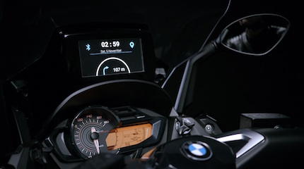 Samsung Smart Windshield per Givi, wow che parabrezza!