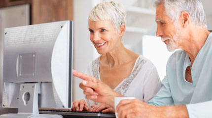 anziani al computer