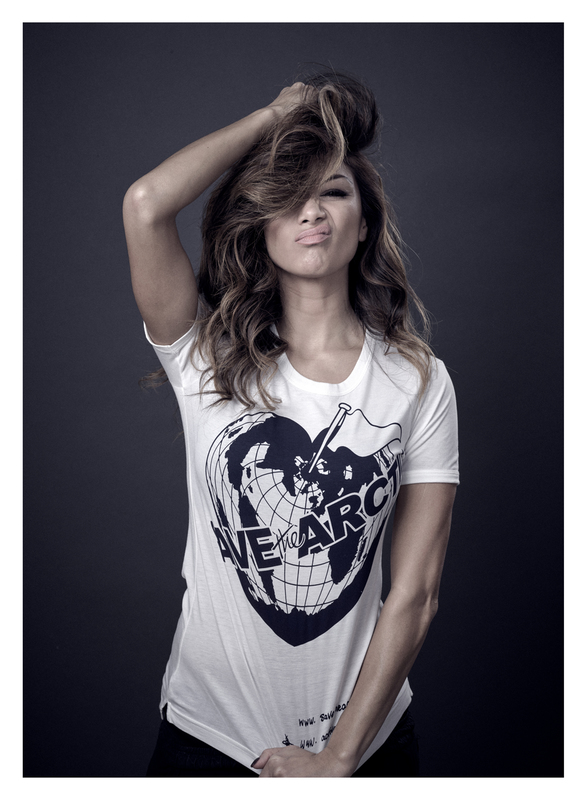 Nicole Scherzinger Models ‘Save the Arctic’ T-Shirt