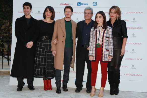 CAST FILM